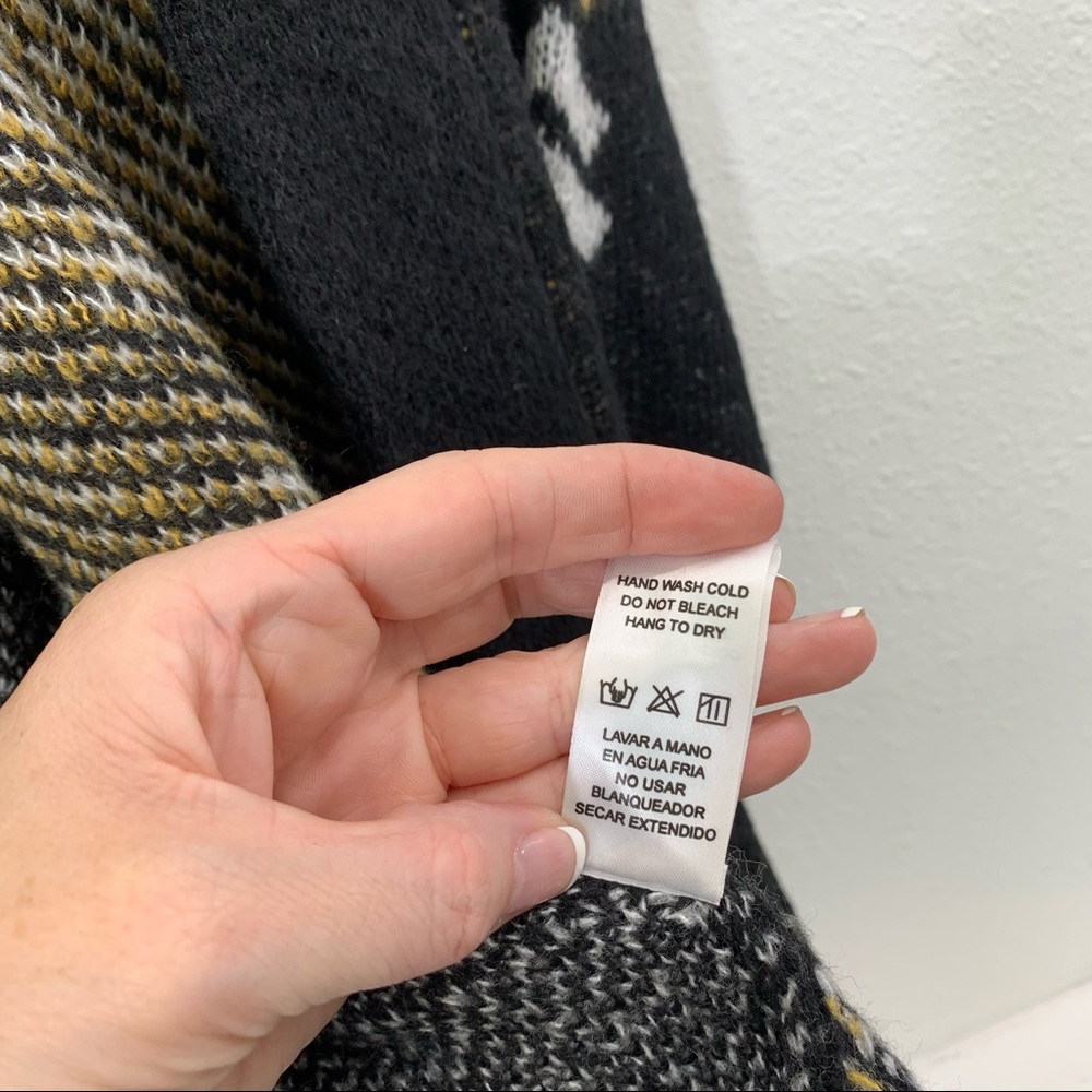 Nwot Doe And Rae Open Front Oversized Sweater Siz… - image 5